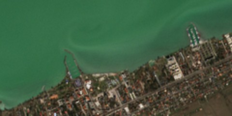 Balatonlelle partja műholdról 2026 márciusában, 90 cm-es vízállásnál